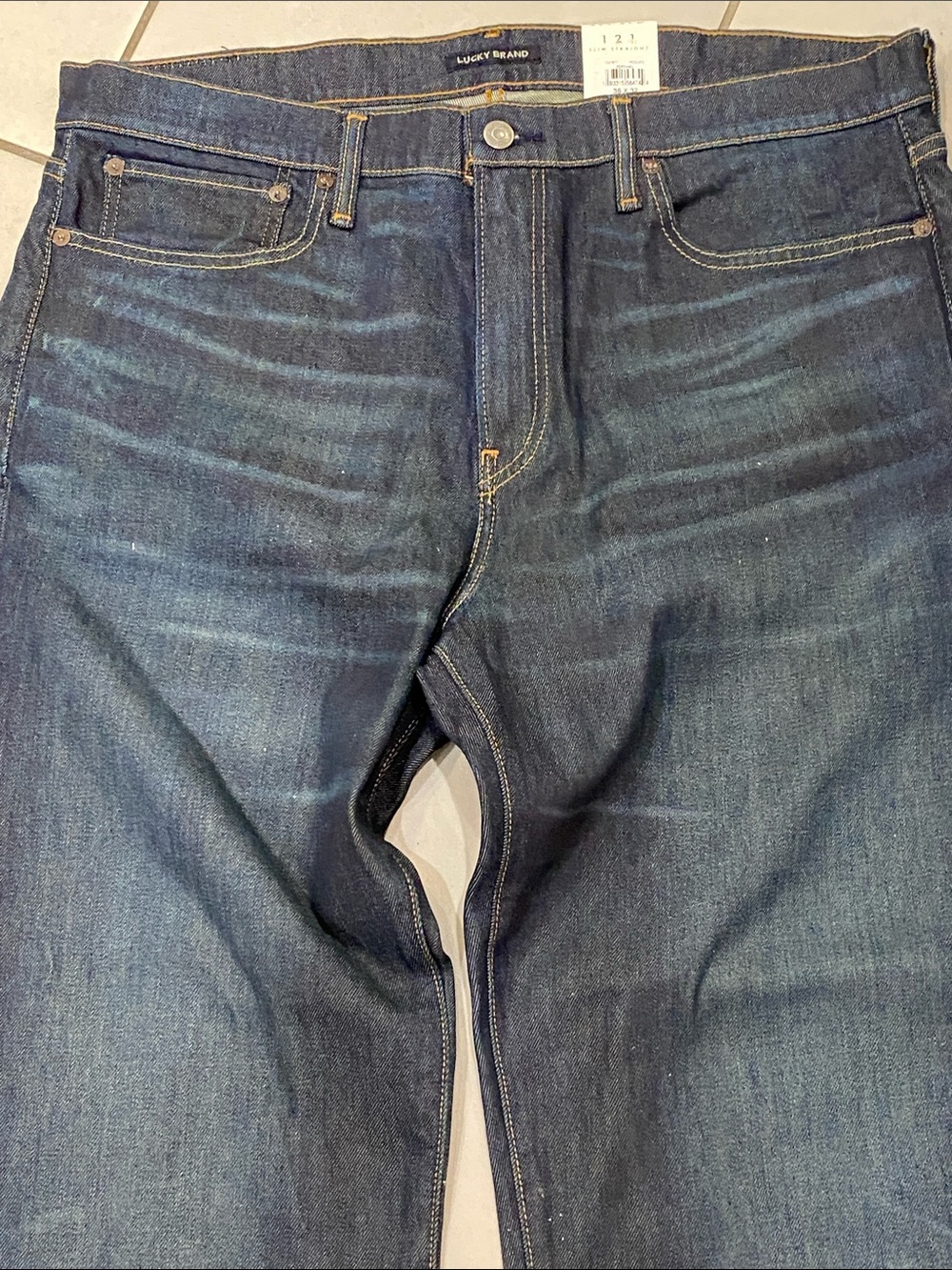NWT  Lucky Brand Men's Jeans 👖 121 Slim Straight 38LX 32 was $129